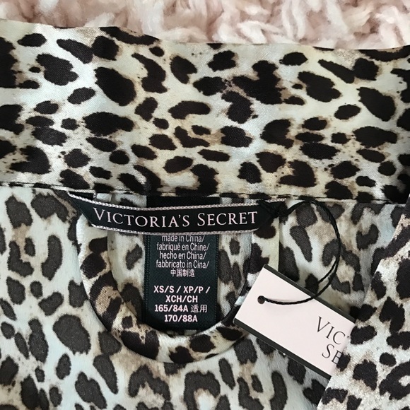 VS Robe! - Picture 3 of 3